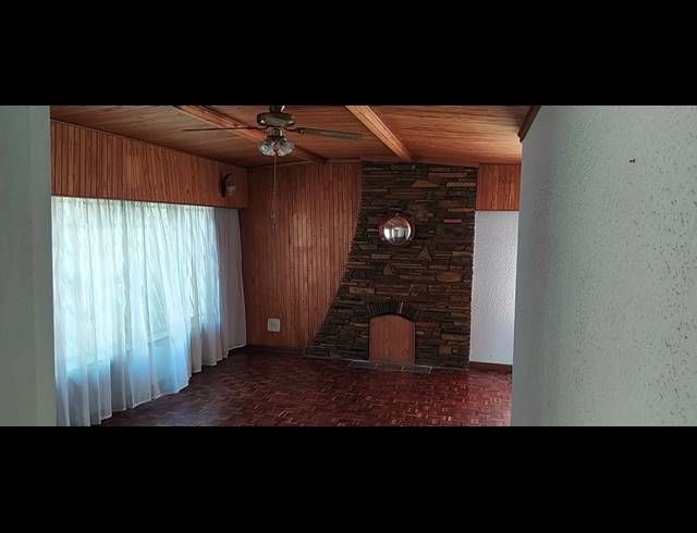 3 bed property to rent in RUSTIVIA